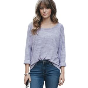 Aritzia TNA Del Mar T-Shirt Slouchy Comfy Womens M Casual Effortless Purple Soft